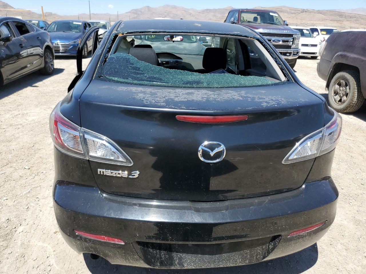 2012 Mazda 3 - Image 6