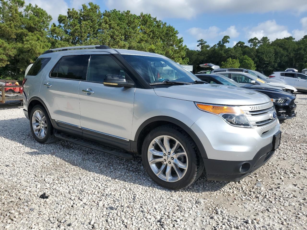 2011 Ford Explorer - Image 4