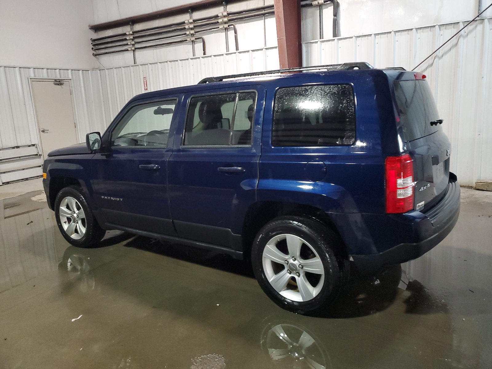 2012 Jeep Patriot Latitude vin: 1C4NJRFB7CD620390