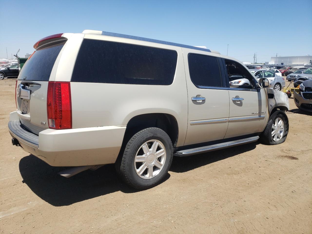 2007 Cadillac Escalade - Image 3