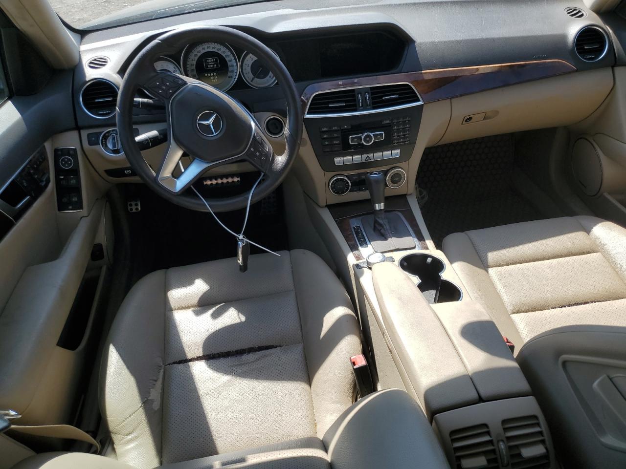 2012 Mercedes-Benz C 300 4Matic VIN: WDDGF8BB4CA710128 Lot: 60195764