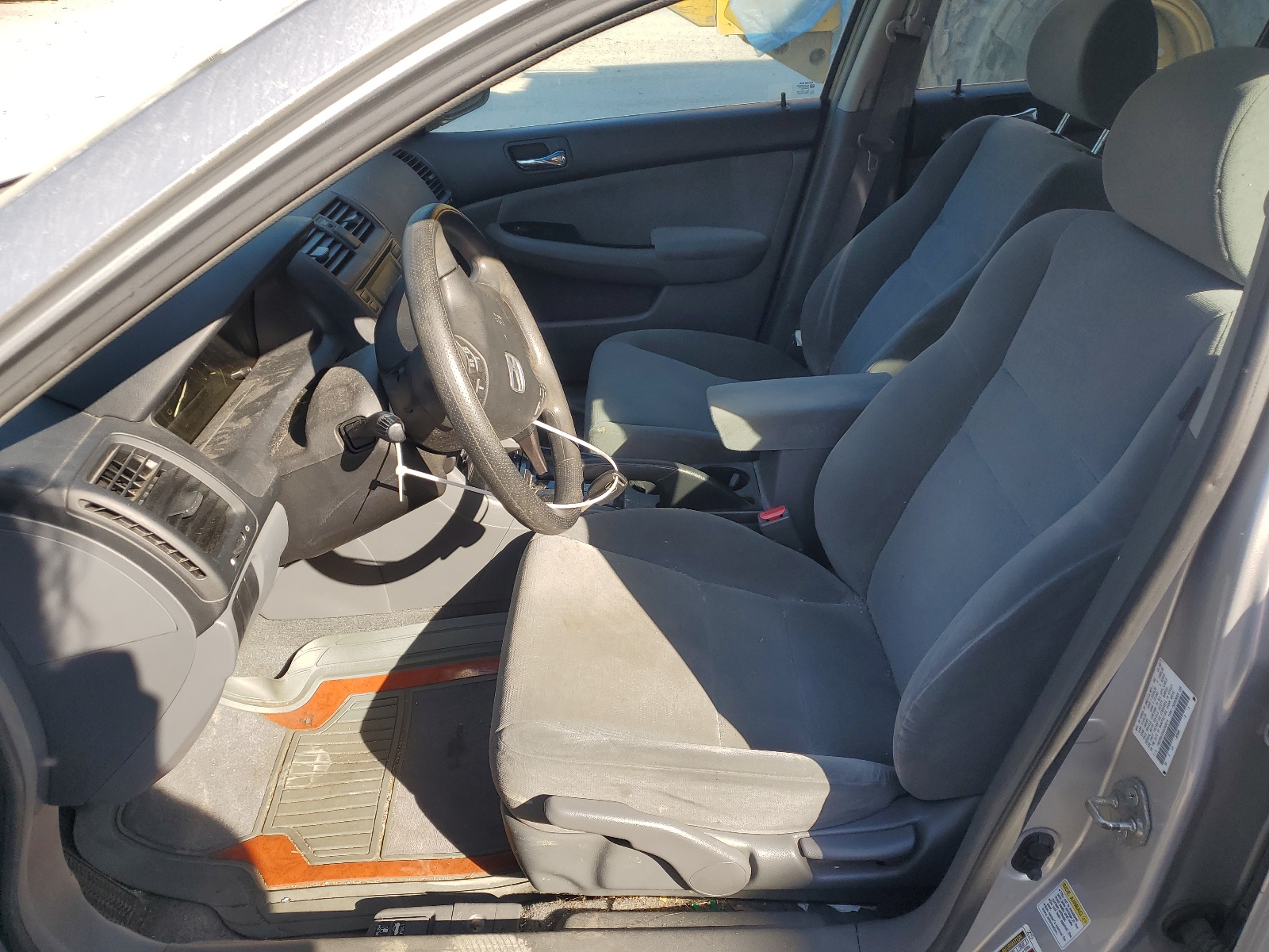 1HGCM56306A090819 2006 Honda Accord Se