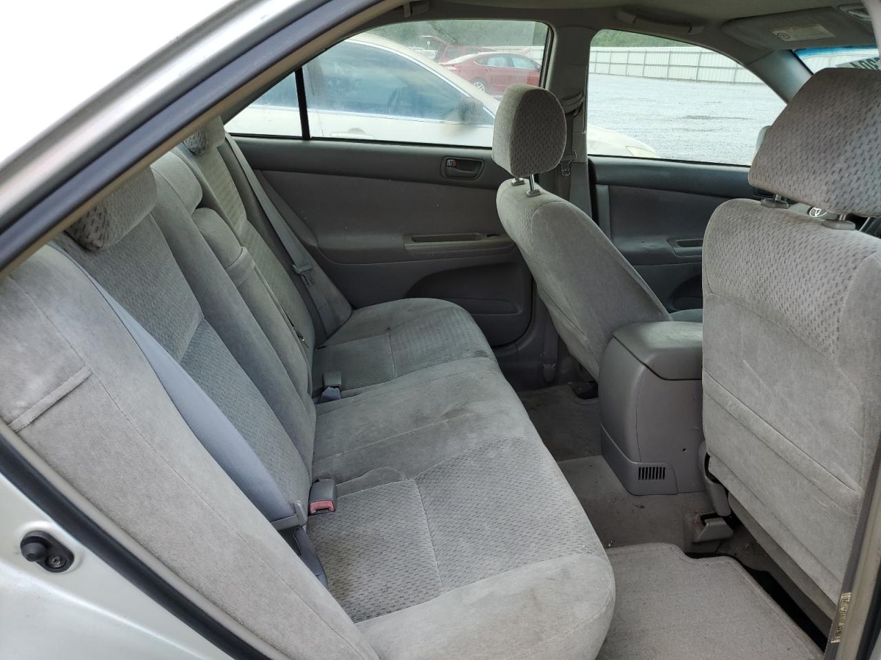 2003 Toyota Camry Le VIN: 4T1BE32K13U770940 Lot: 58066304