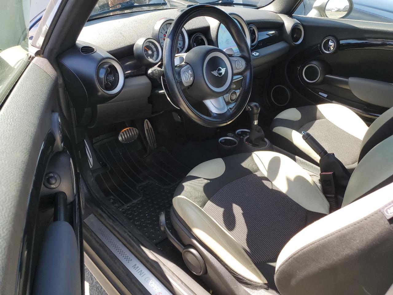 2010 Mini Cooper S VIN: WMWMS3C55ATY08457 Lot: 58563584