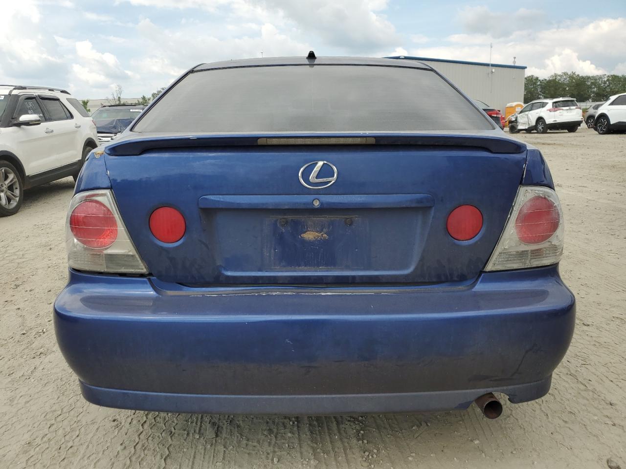 2002 Lexus Is 300 VIN: JTHBD192X20063812 Lot: 59698674
