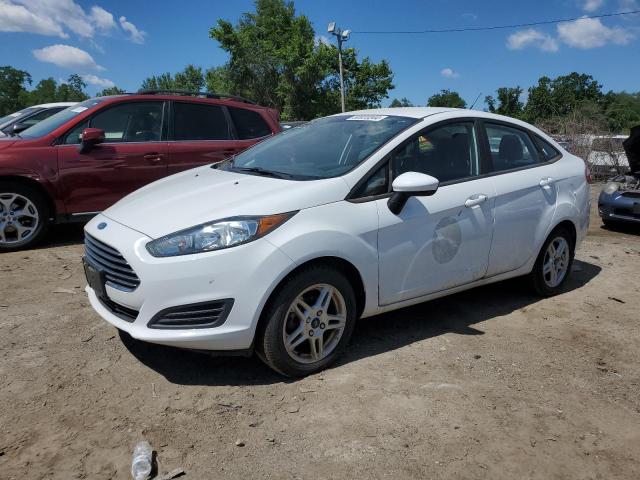  FORD FIESTA 2018 Белый