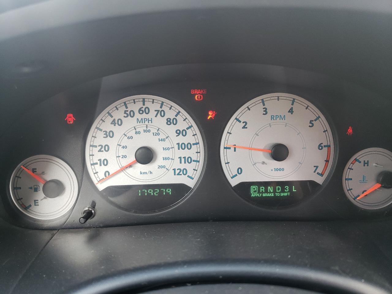 2006 Chrysler Town & Country Lx VIN: 1A4GP44R96B609928 Lot: 58773004