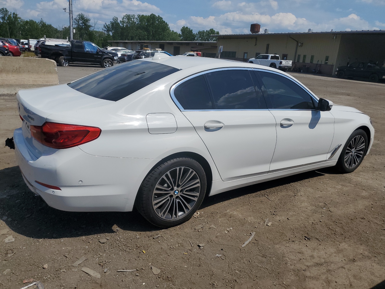 2019 BMW 530 Xi vin: WBAJA7C55KWC77468