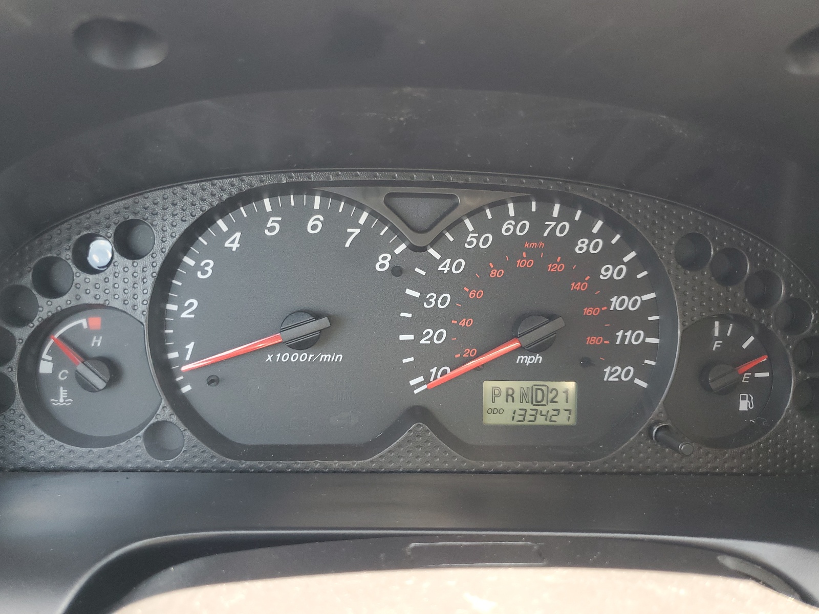 4F2YU09152KM27054 2002 Mazda Tribute Lx