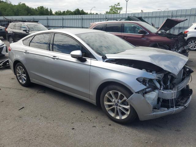 3FA6P0LU7LR158172 Ford Fusion SE 4