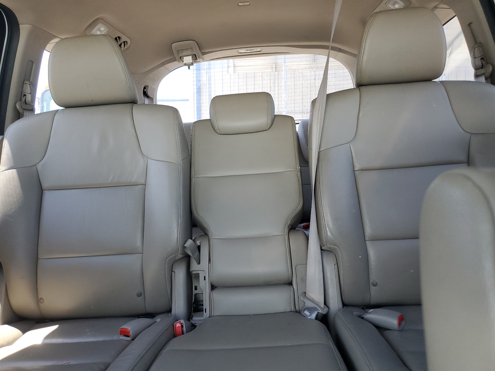 5FNRL5H64CB069008 2012 Honda Odyssey Exl