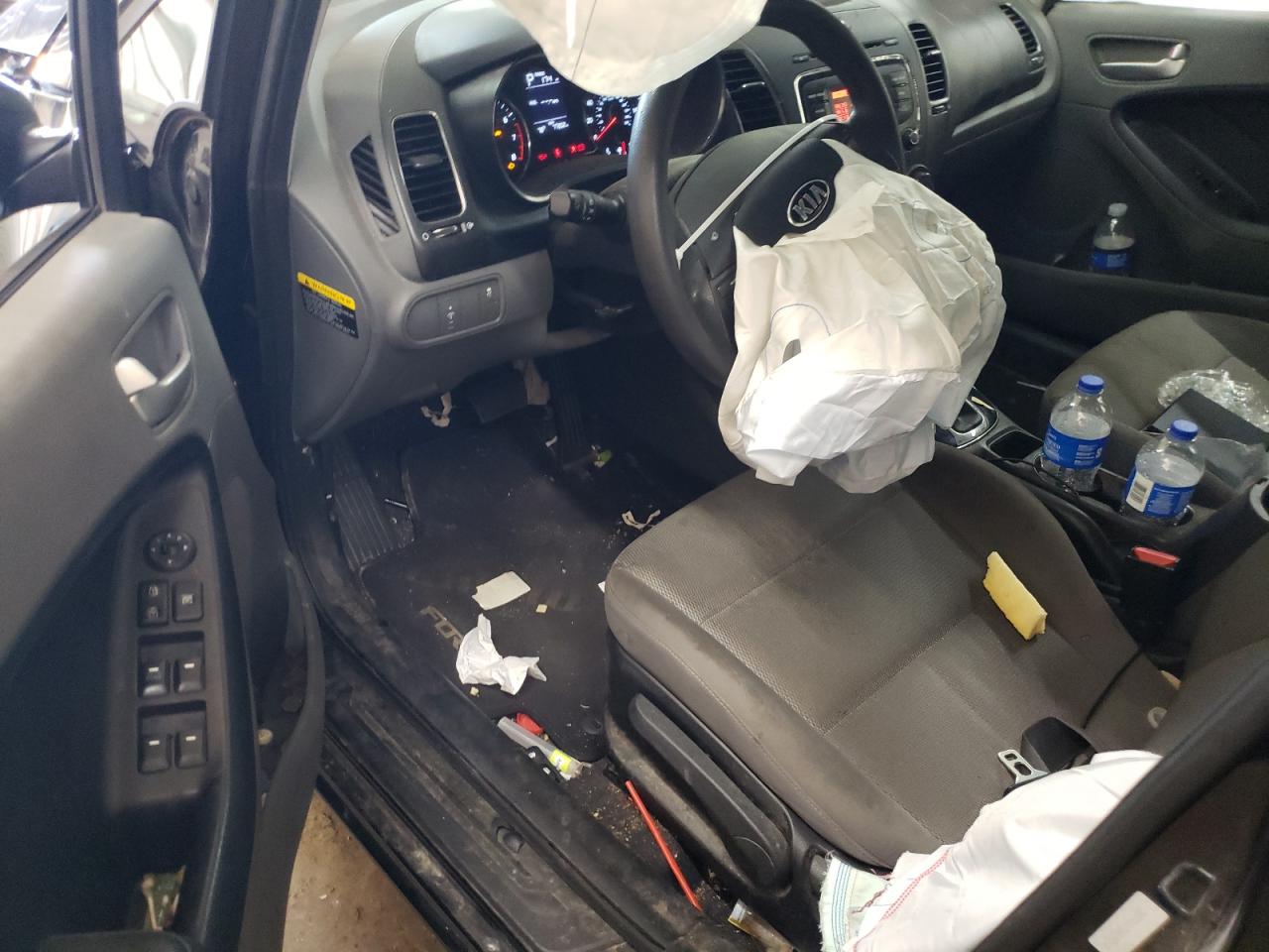 2017 Kia Forte Lx VIN: 3KPFK4A72HE093145 Lot: 60681094