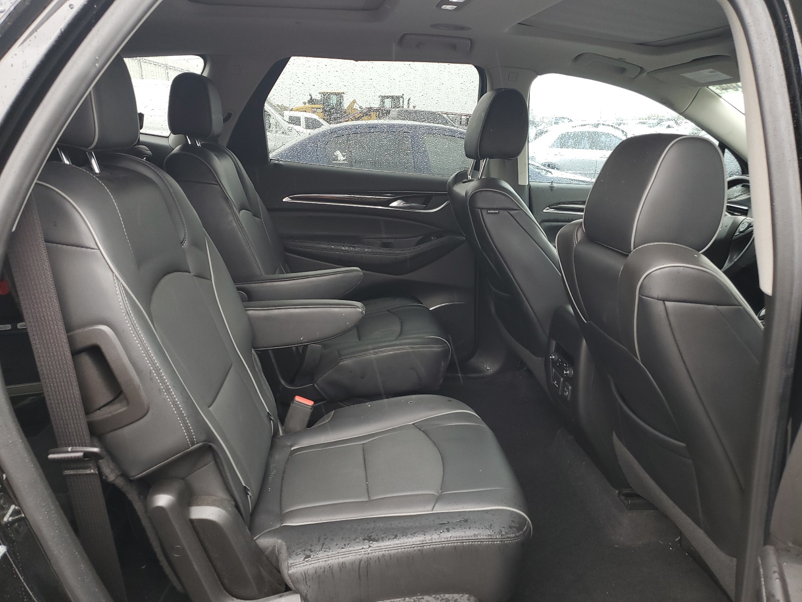 5GAEVCKW1KJ295215 2019 Buick Enclave Avenir