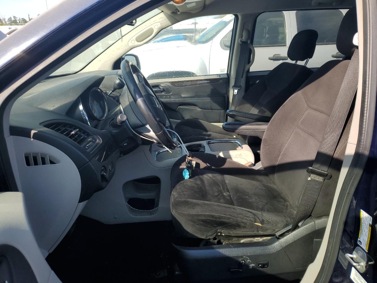 2014 Dodge Caravan - Image 7