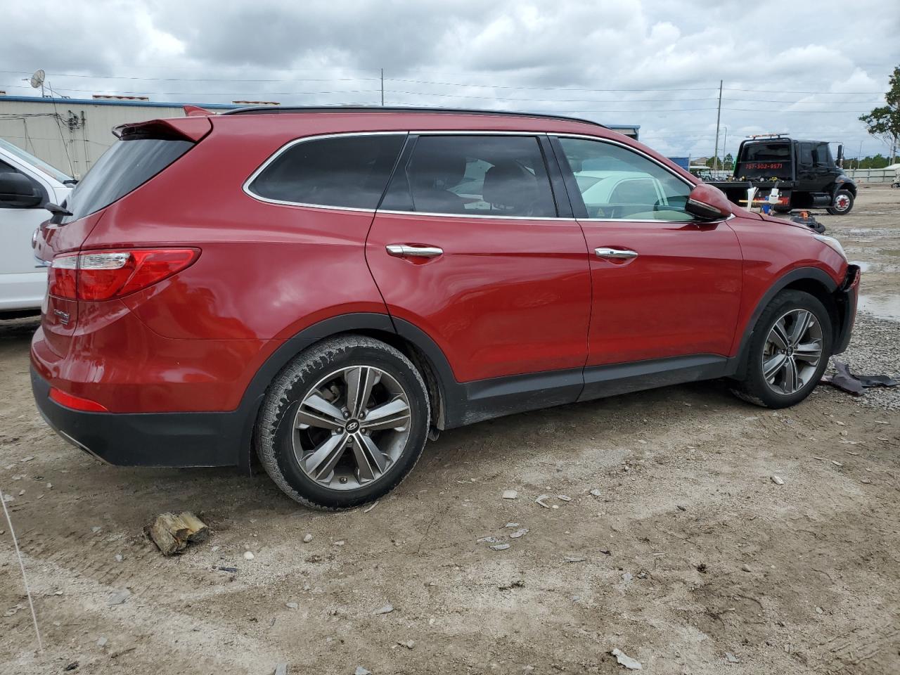 2014 Hyundai Santa Fe - Image 3
