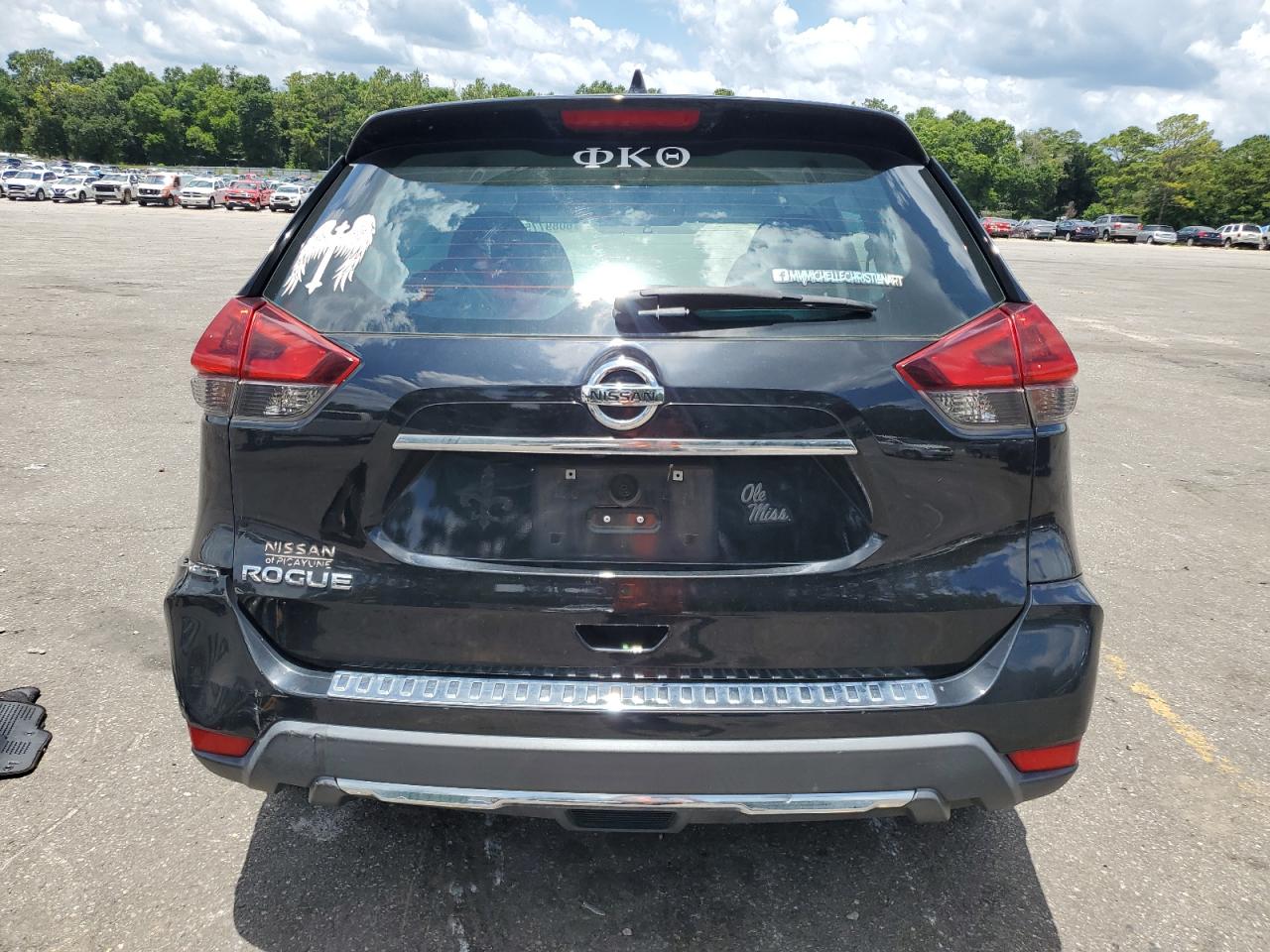 2018 Nissan Rogue S VIN: 5N1AT2MT5JC709093 Lot: 60897754