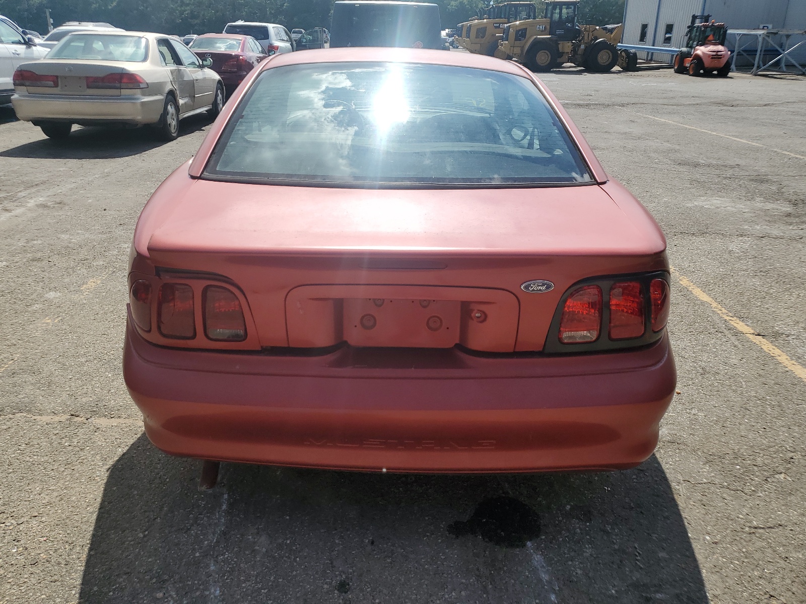 1FAFP4043WF111377 1998 Ford Mustang