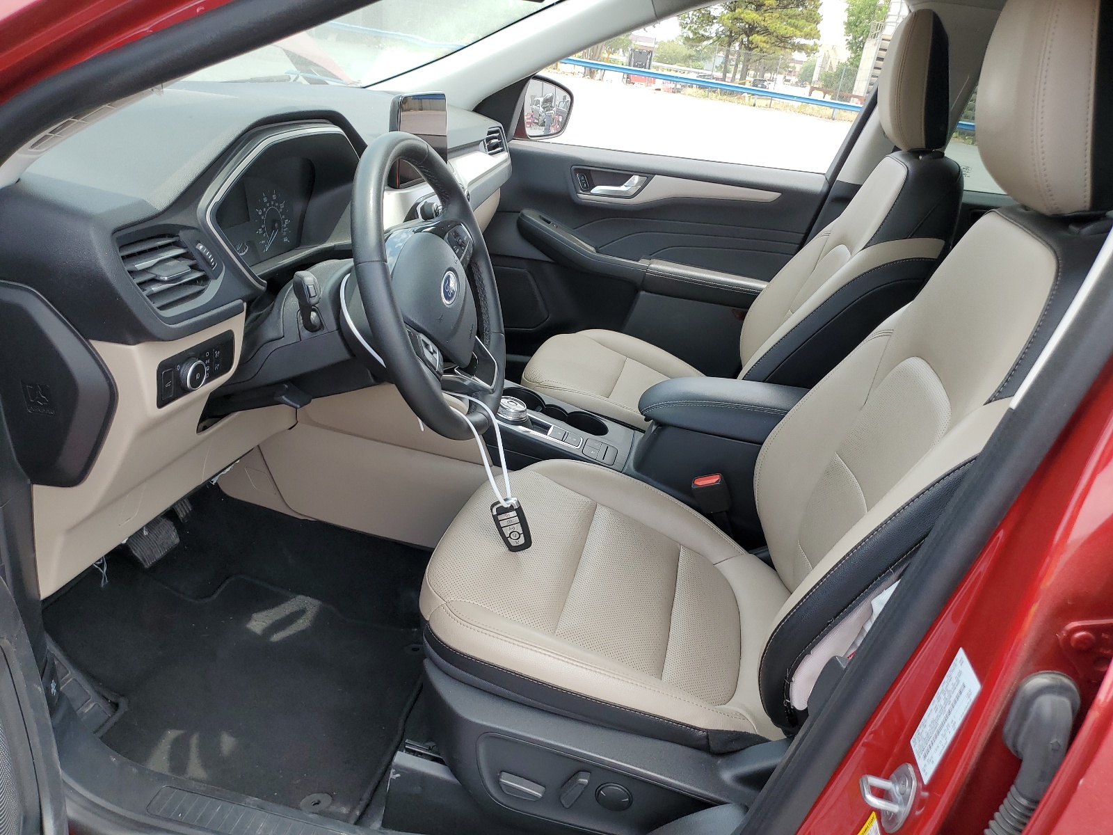 1FMCU9H68NUC04023 2022 Ford Escape Sel