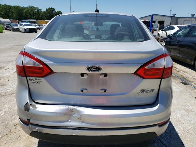 Sedans FORD FIESTA 2017 Silver