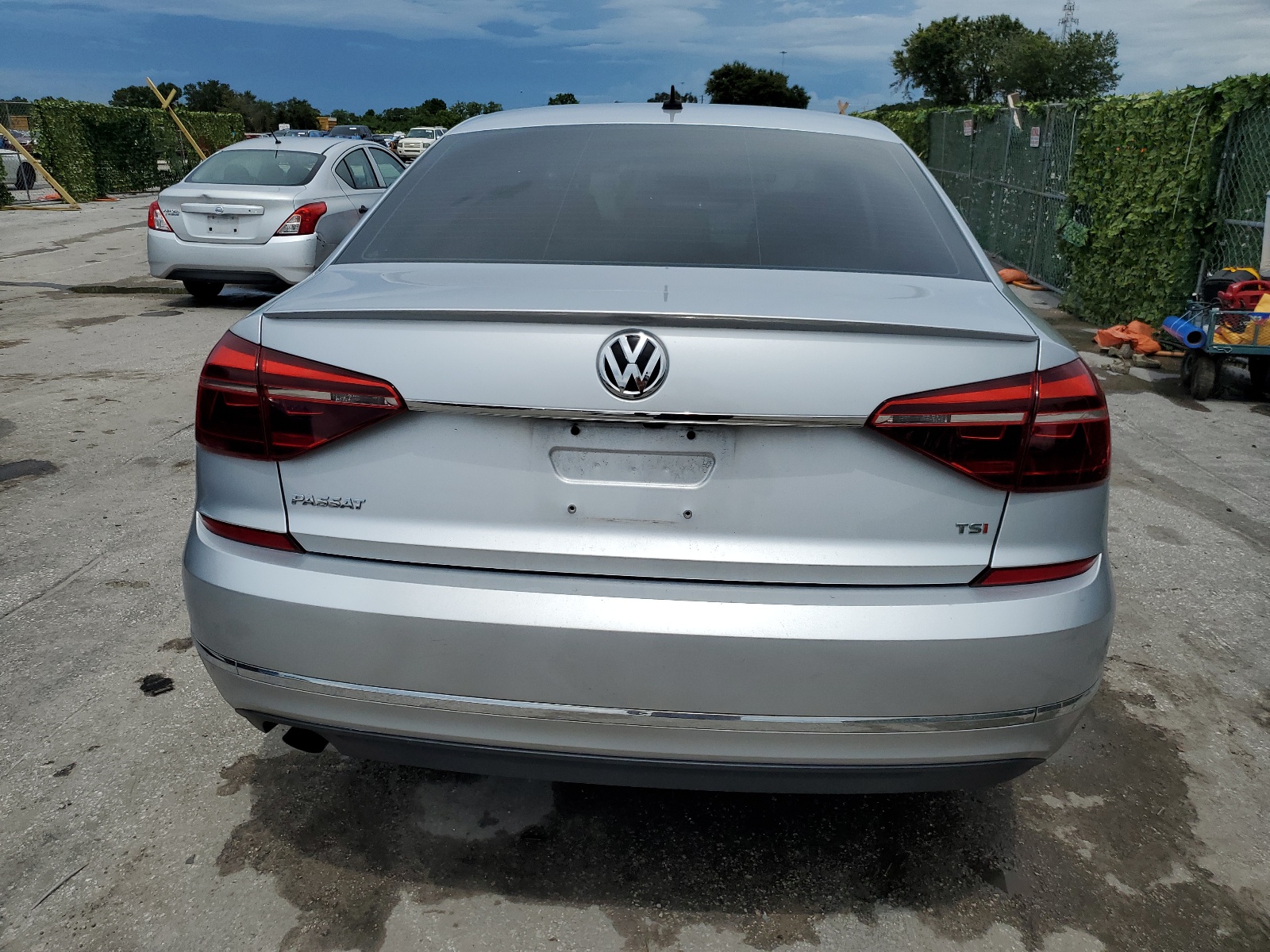 1VWAT7A33HC078289 2017 Volkswagen Passat S