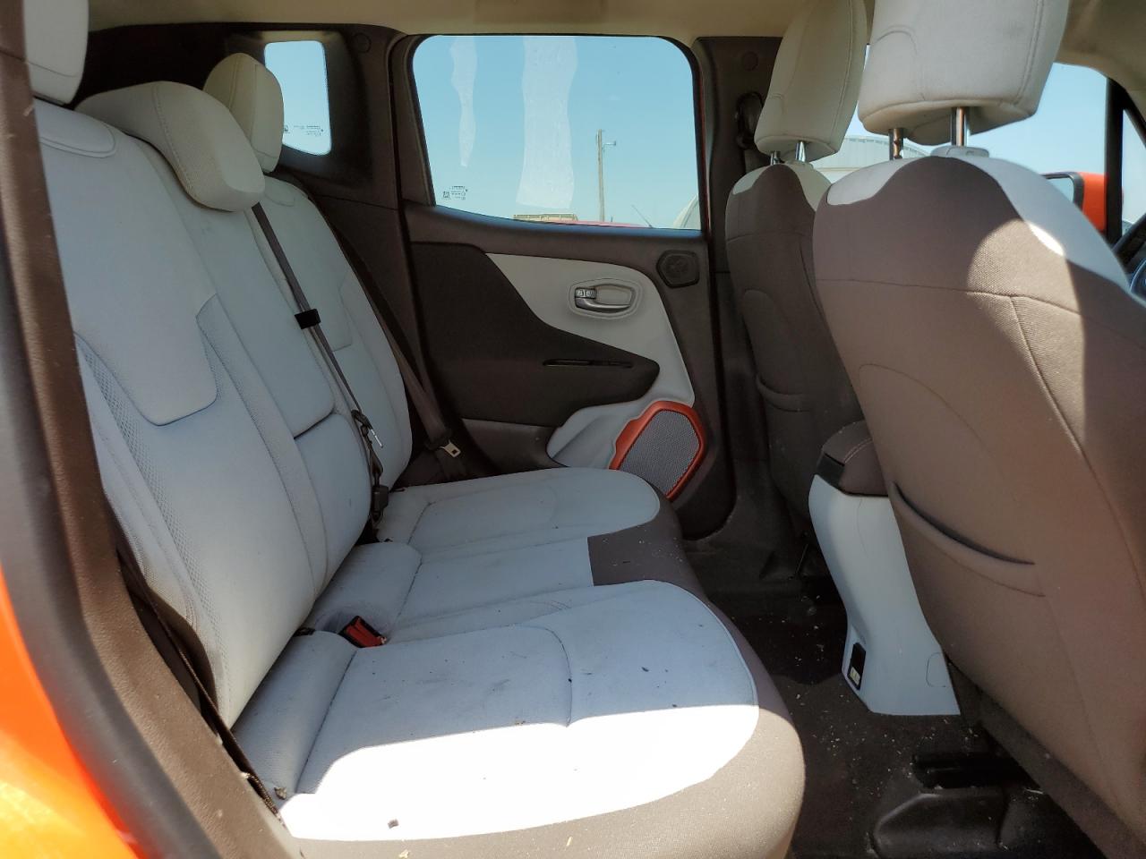 2015 Jeep Renegade Latitude VIN: ZACCJABT8FPB31428 Lot: 60499264