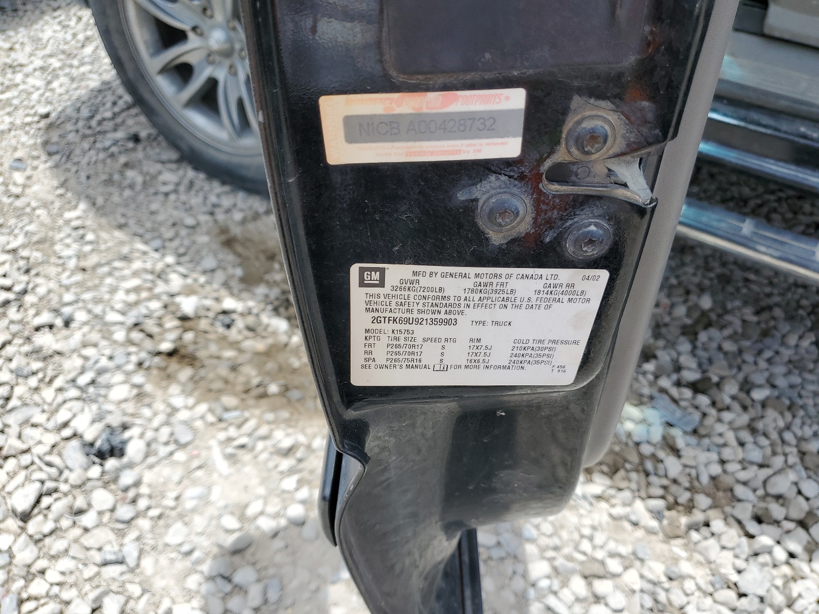 2GTFK69U921359903 2002 GMC Sierra K1500 Denali