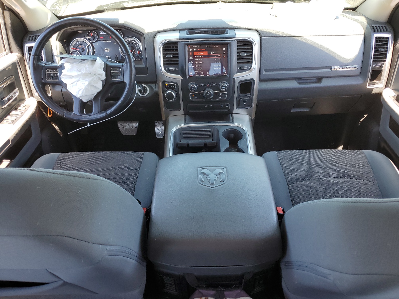 3C6RR6LT9JG195249 2018 Ram 1500 Slt