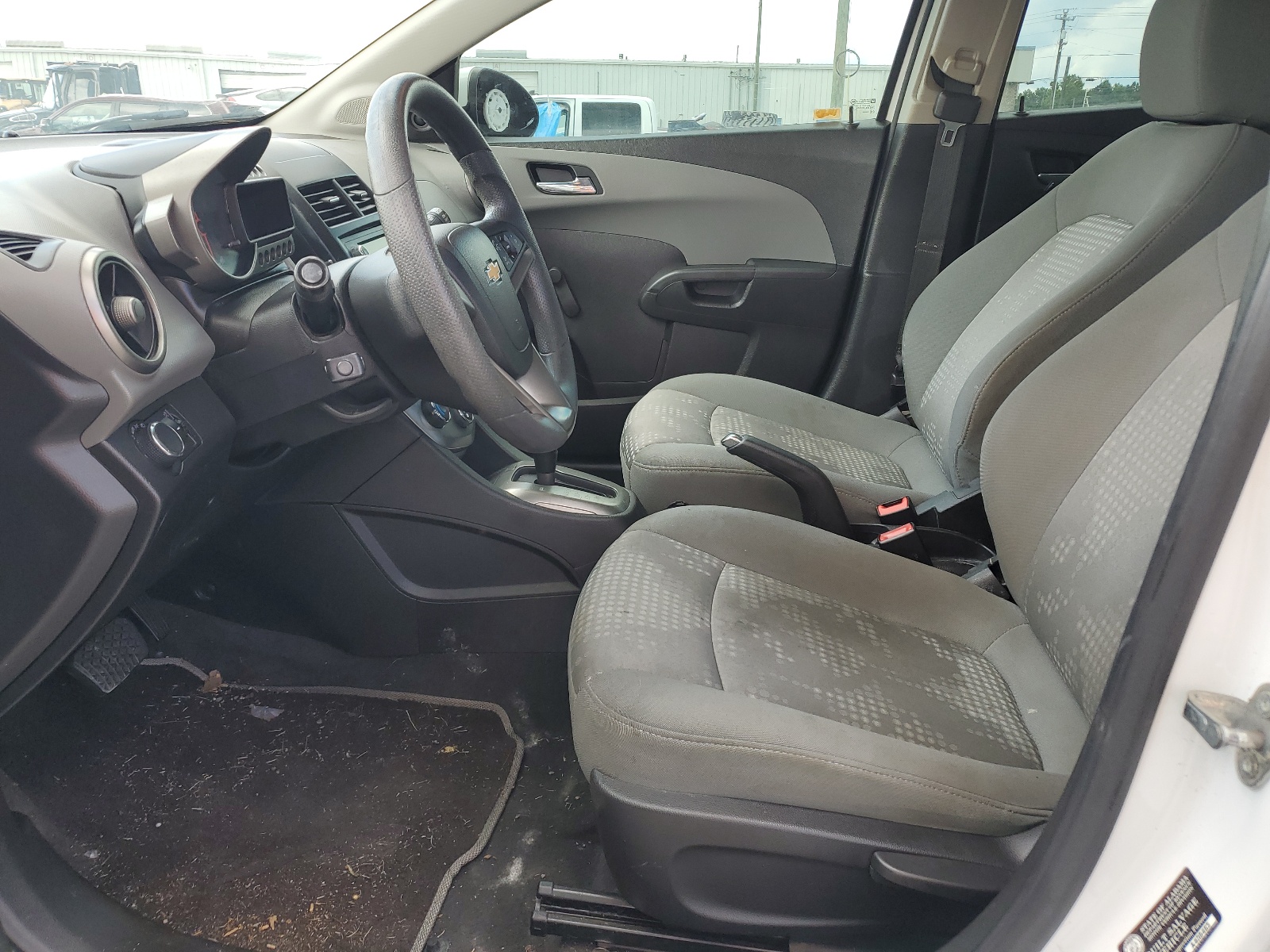 1G1JA6SH8E4137963 2014 Chevrolet Sonic Ls