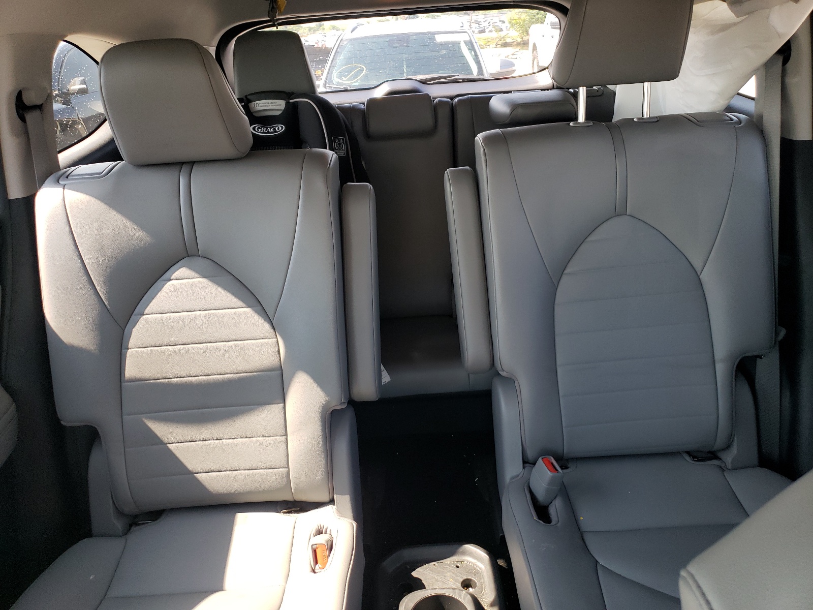 5TDGZRBH7MS070562 2021 Toyota Highlander Xle