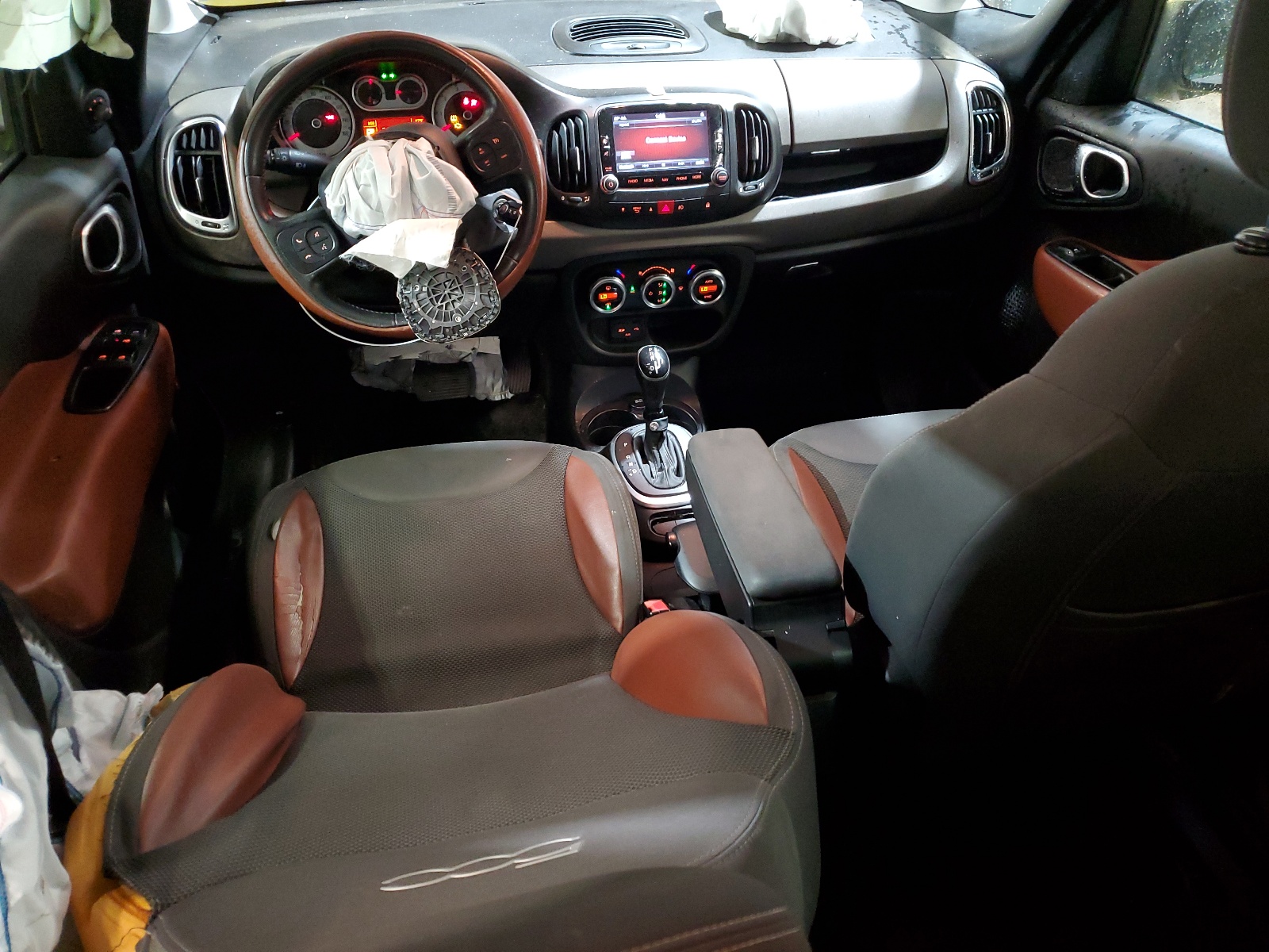 ZFBCFADH2EZ010827 2014 Fiat 500L Trekking