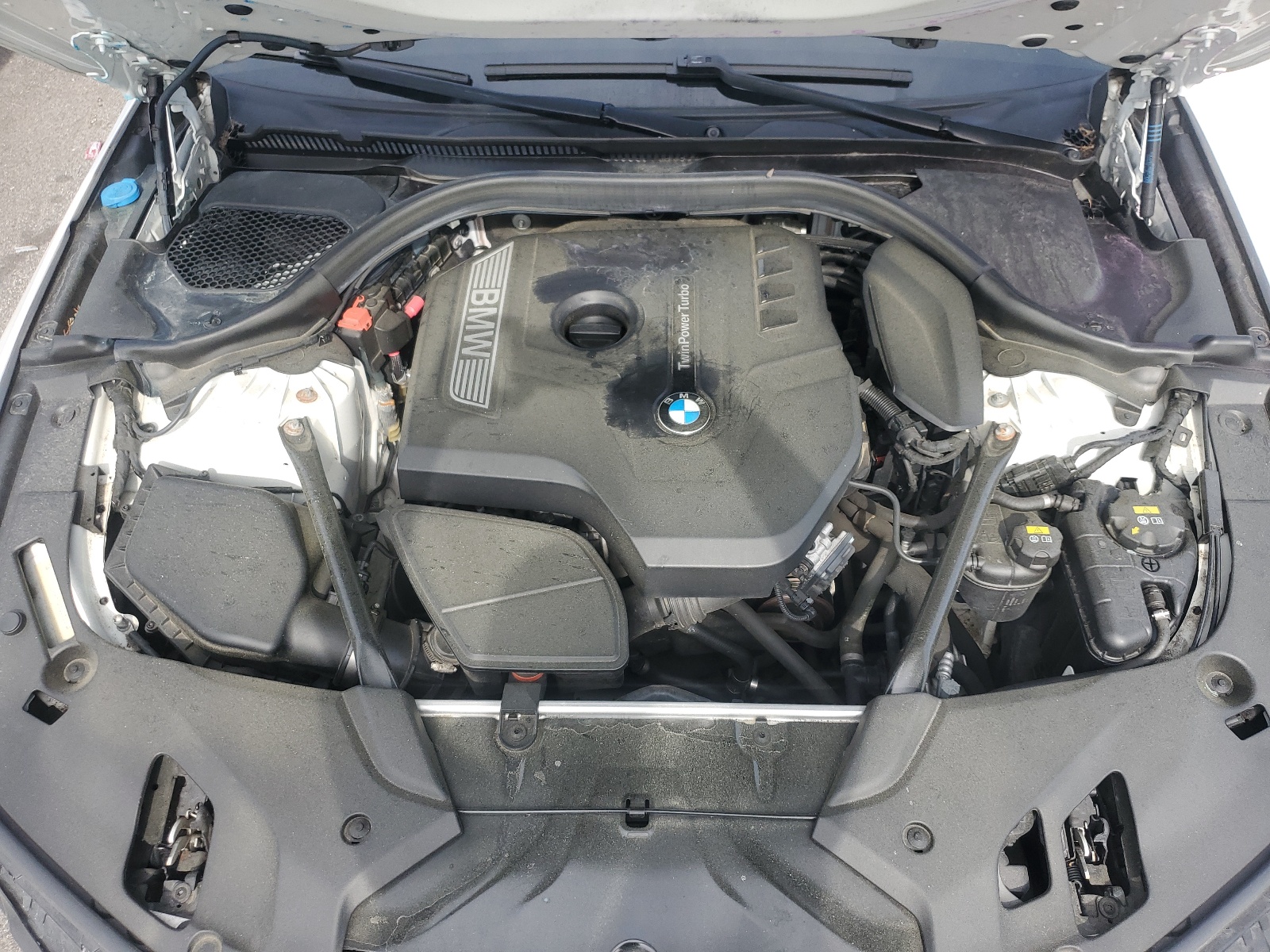 WBAJA7C34HG906832 2017 BMW 530 Xi