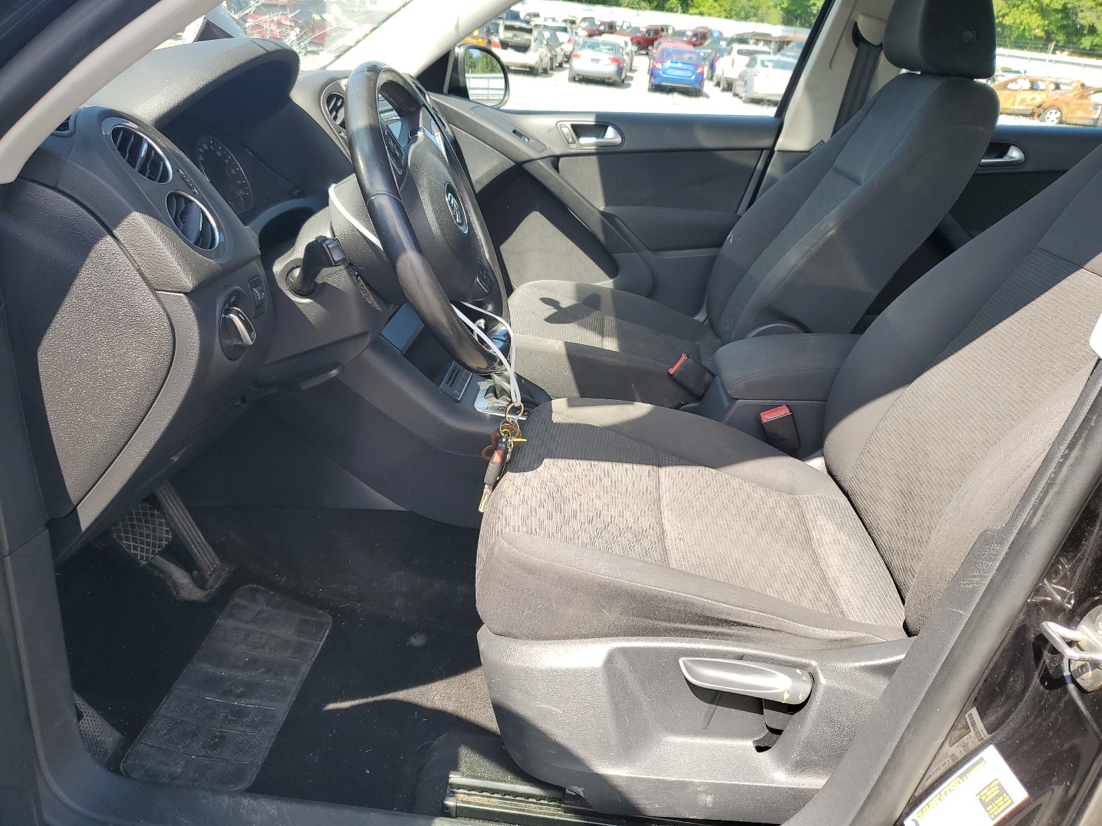 WVGBV3AX6DW610278 2013 Volkswagen Tiguan S