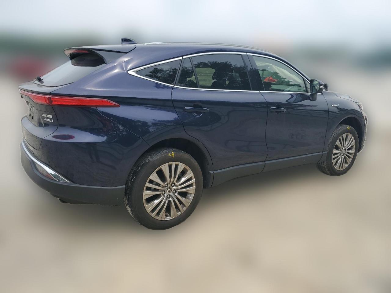 JTEAAAAH4MJ018573 2021 Toyota Venza Le 2021 Toyota Venza Le VIN: JTEAAAAH4MJ018573 Lot: 61102334