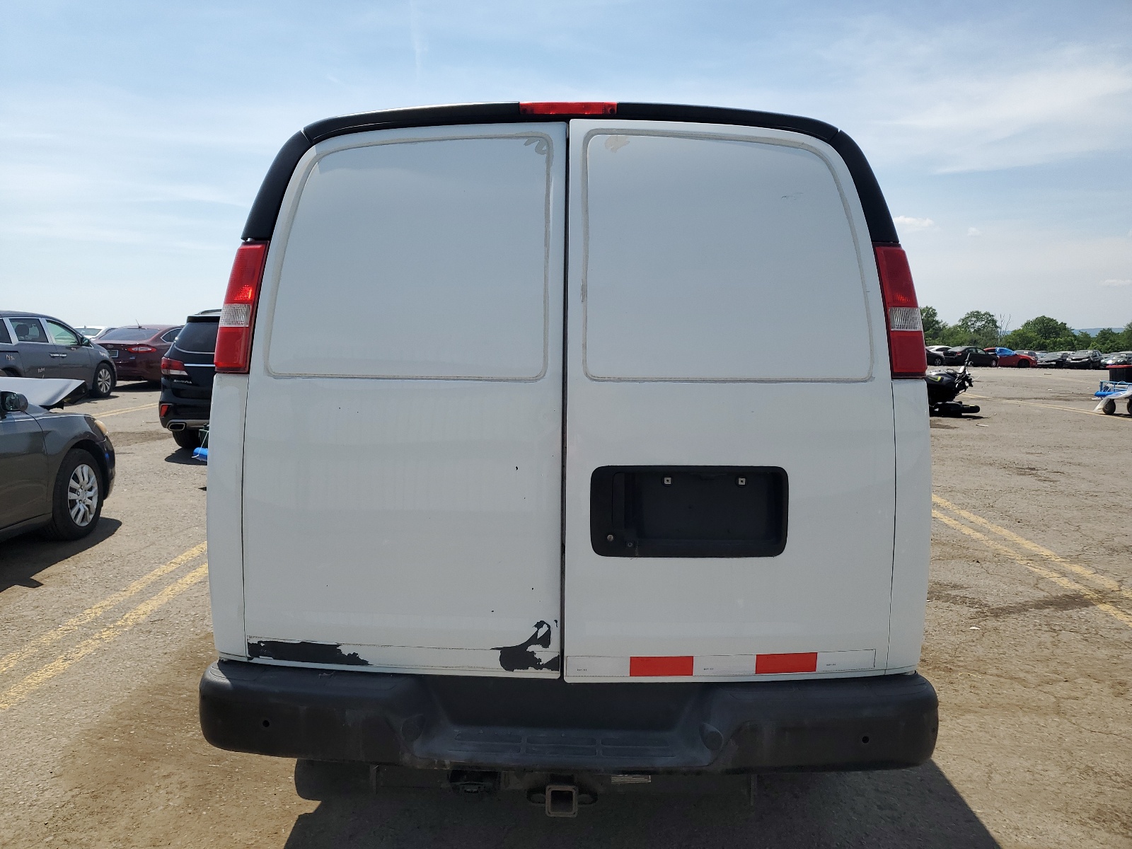 1GCWGAFFXG1340090 2016 Chevrolet Express G2500