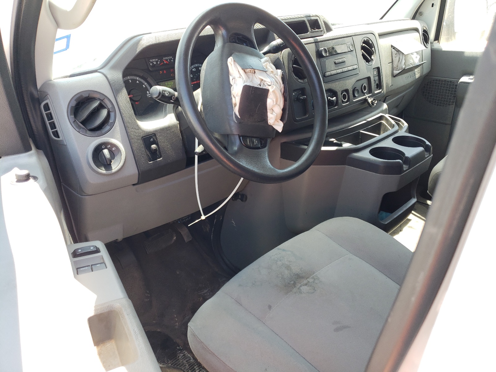 1FTNE2EW4CDA33595 2012 Ford Econoline E250 Van