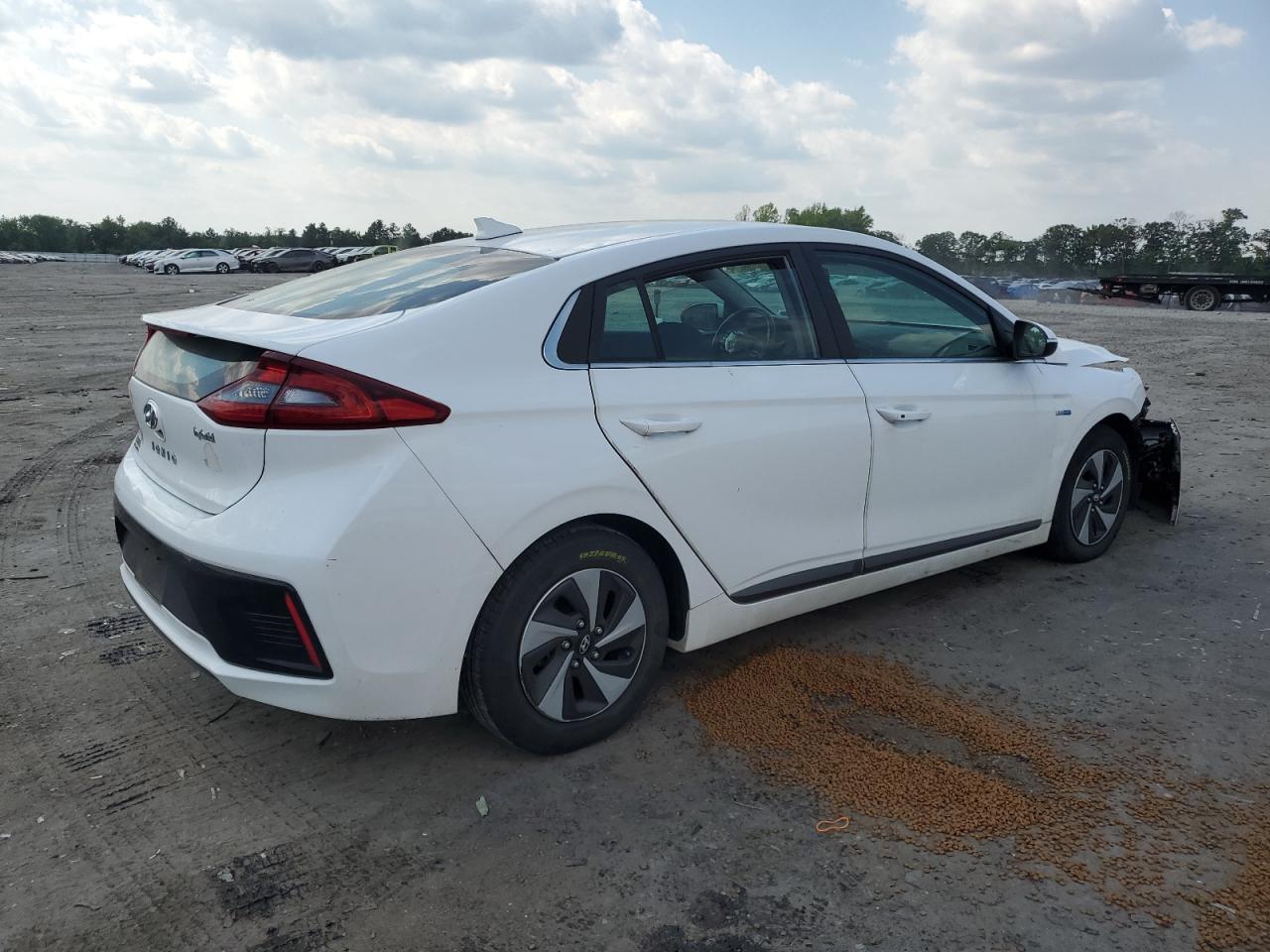 VIN KMHC75LC5JU090537 2018 HYUNDAI IONIQ no.3