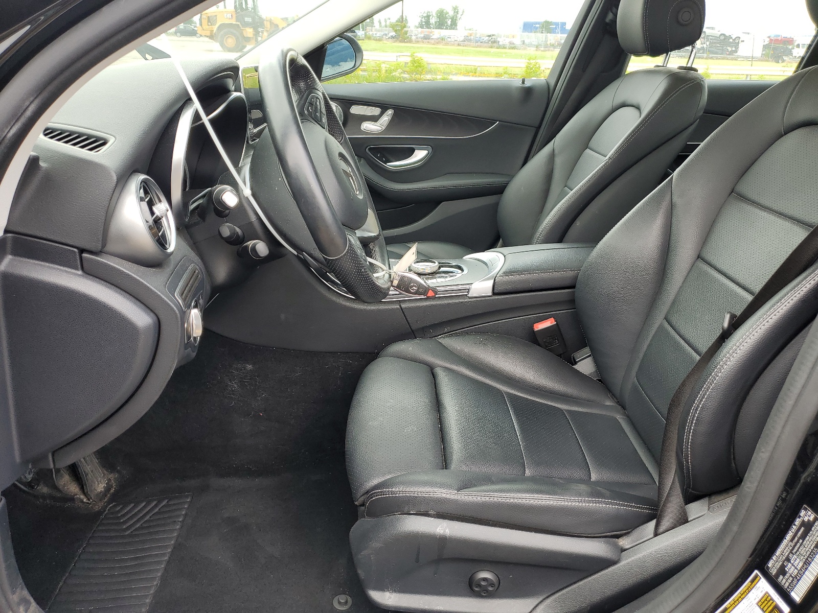 55SWF4KB4HU183235 2017 Mercedes-Benz C 300 4Matic