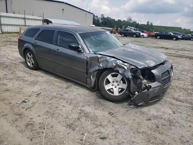 2005 Dodge Magnum Sxt VIN: 2D4FV48V95H589980 Lot: 59255234