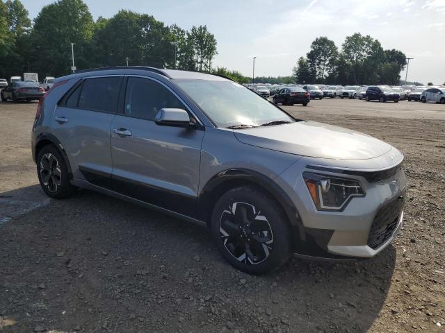  KIA NIRO WIND 2023 Srebrny