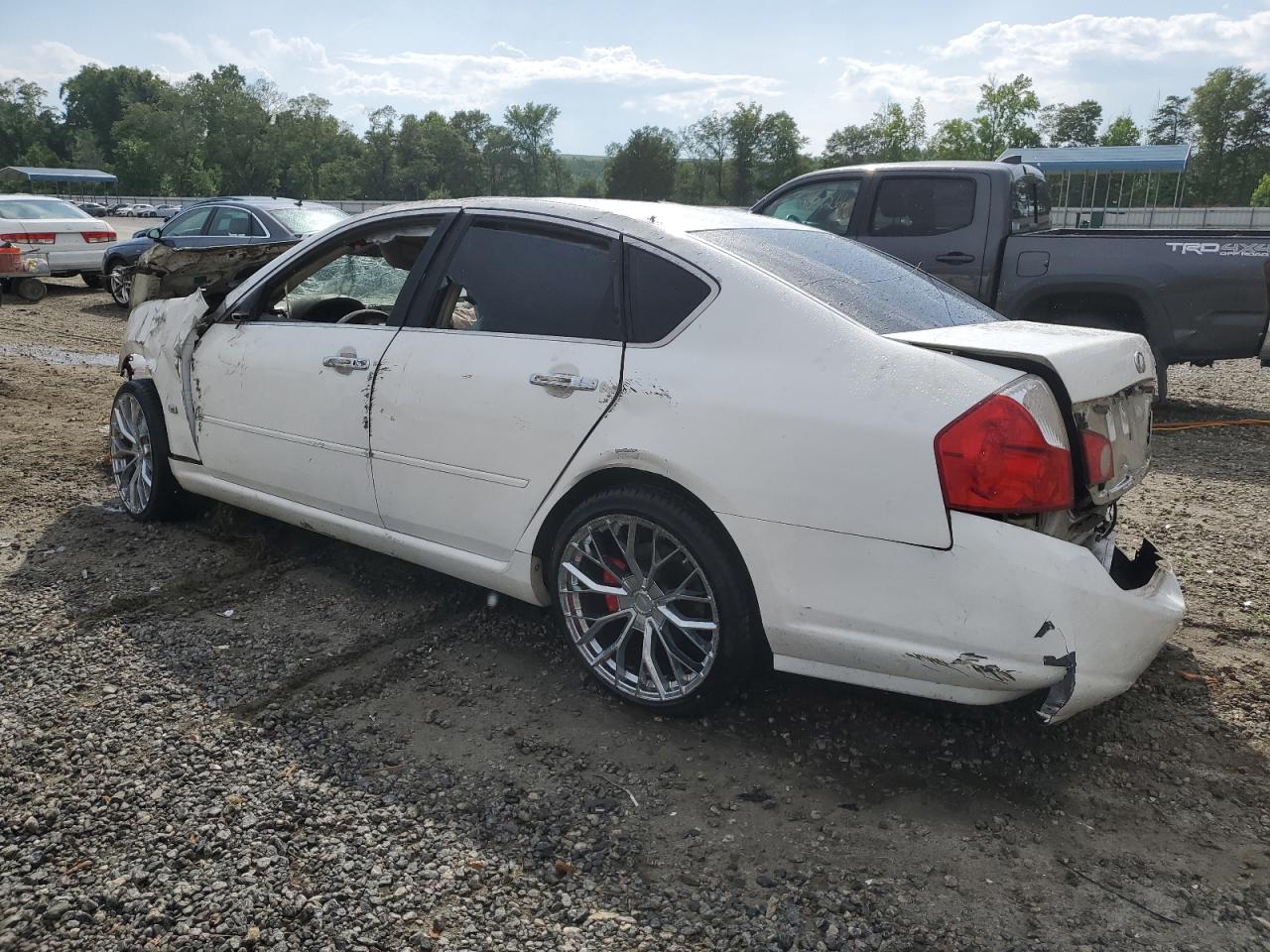 2007 Infiniti M - Image 2