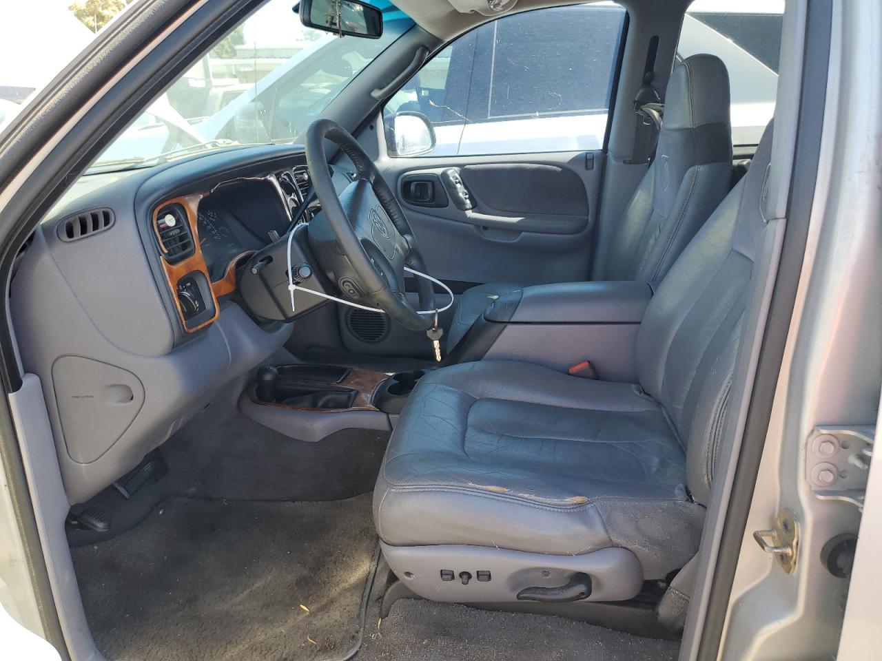 1999 Dodge Durango VIN: 1B4HS28Z8XF535481 Lot: 58781354