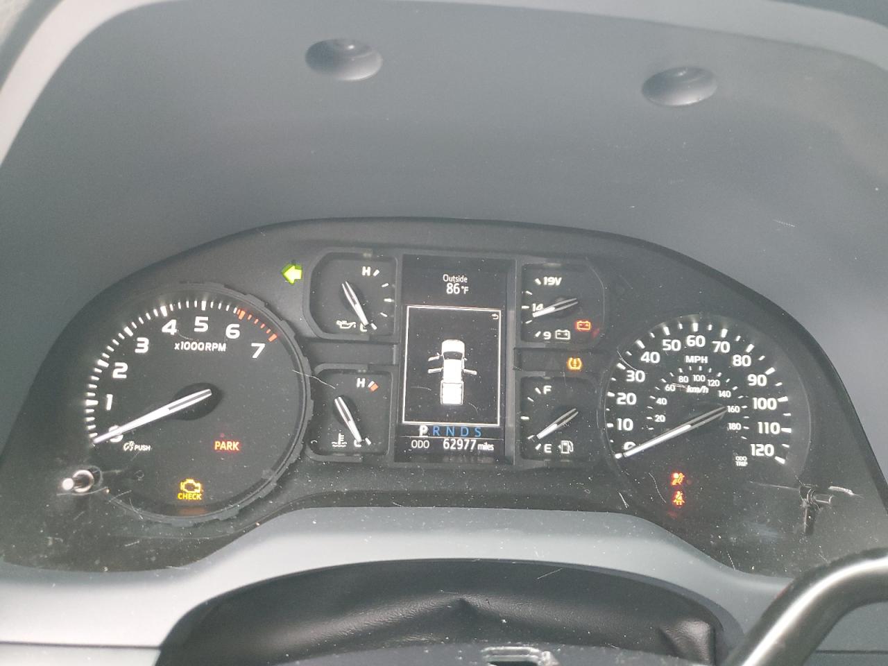 2020 Toyota Tundra - Image 9