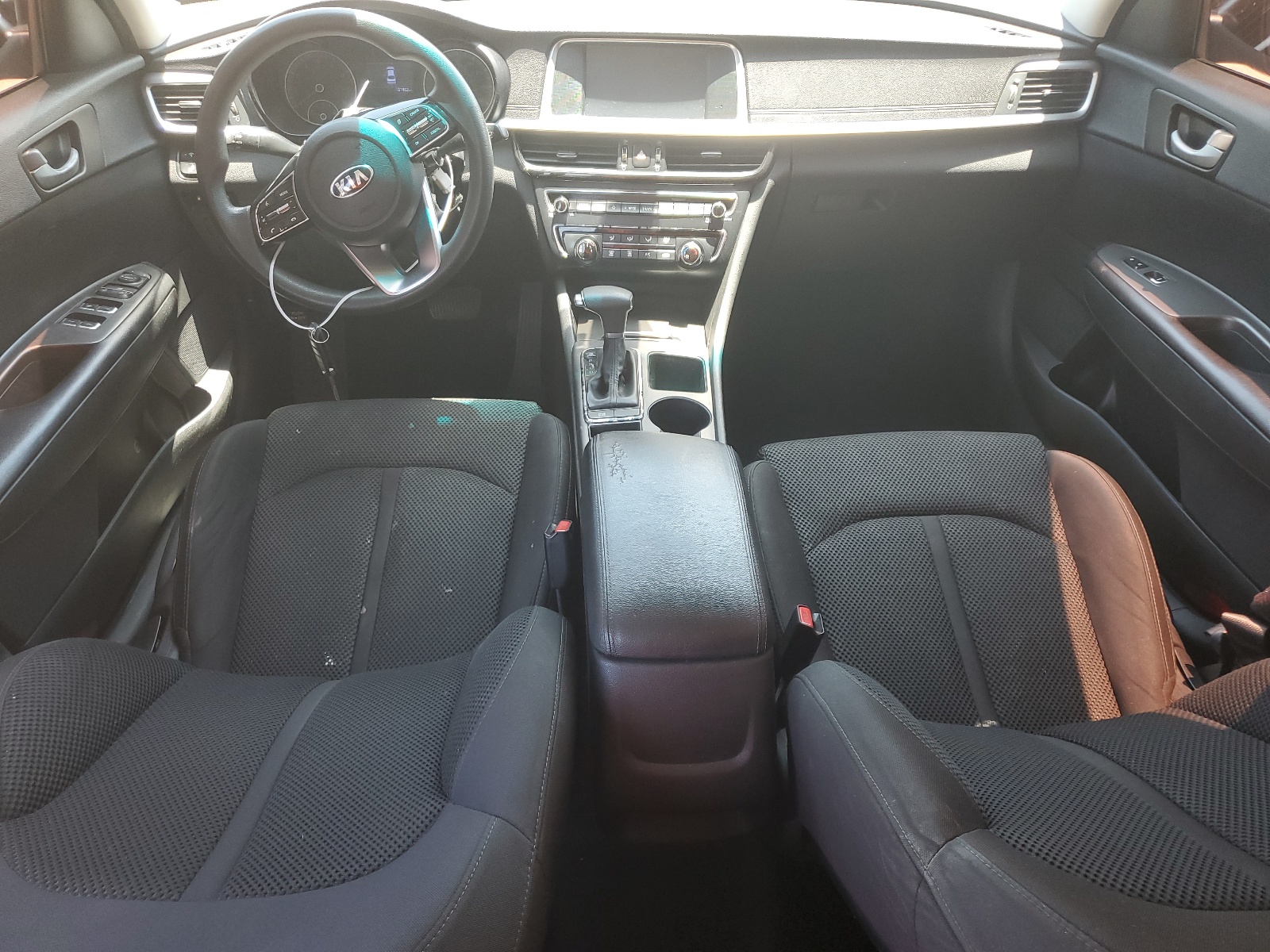 5XXGT4L32KG341727 2019 Kia Optima Lx