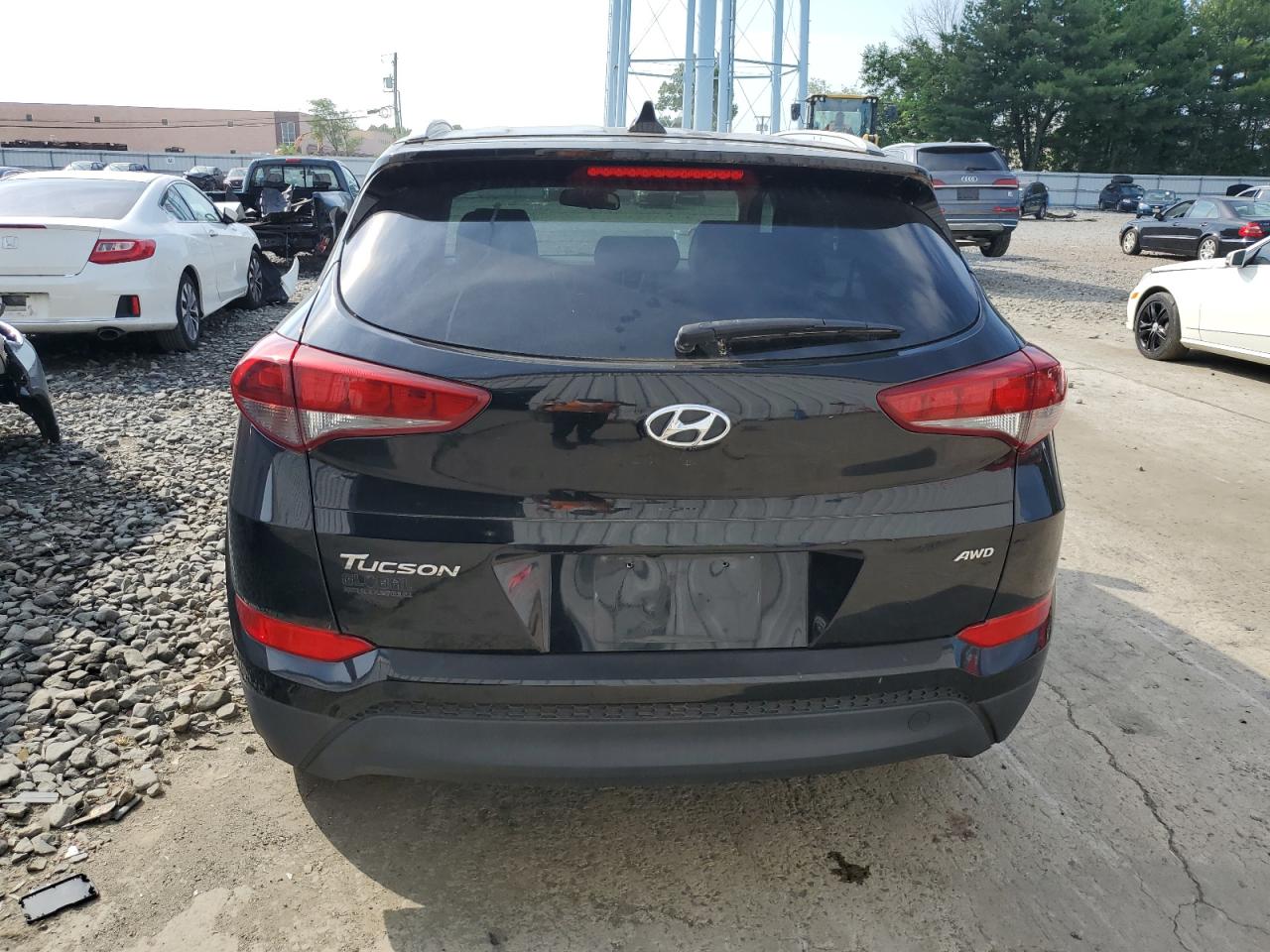 KM8J3CA42JU690645 2018 Hyundai Tucson Sel