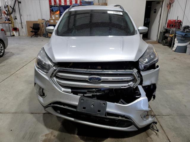  FORD ESCAPE 2018 Серебристый