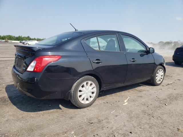  NISSAN VERSA 2015 Чорний