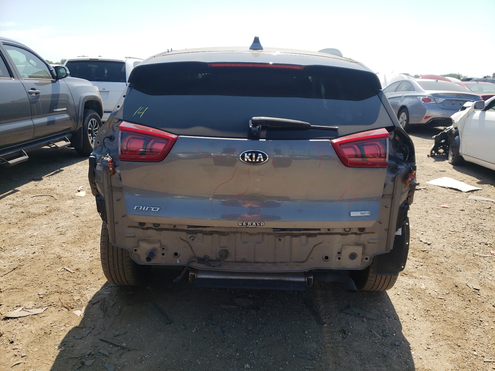 KNDCB3LC6J5202098 2018 Kia Niro Fe