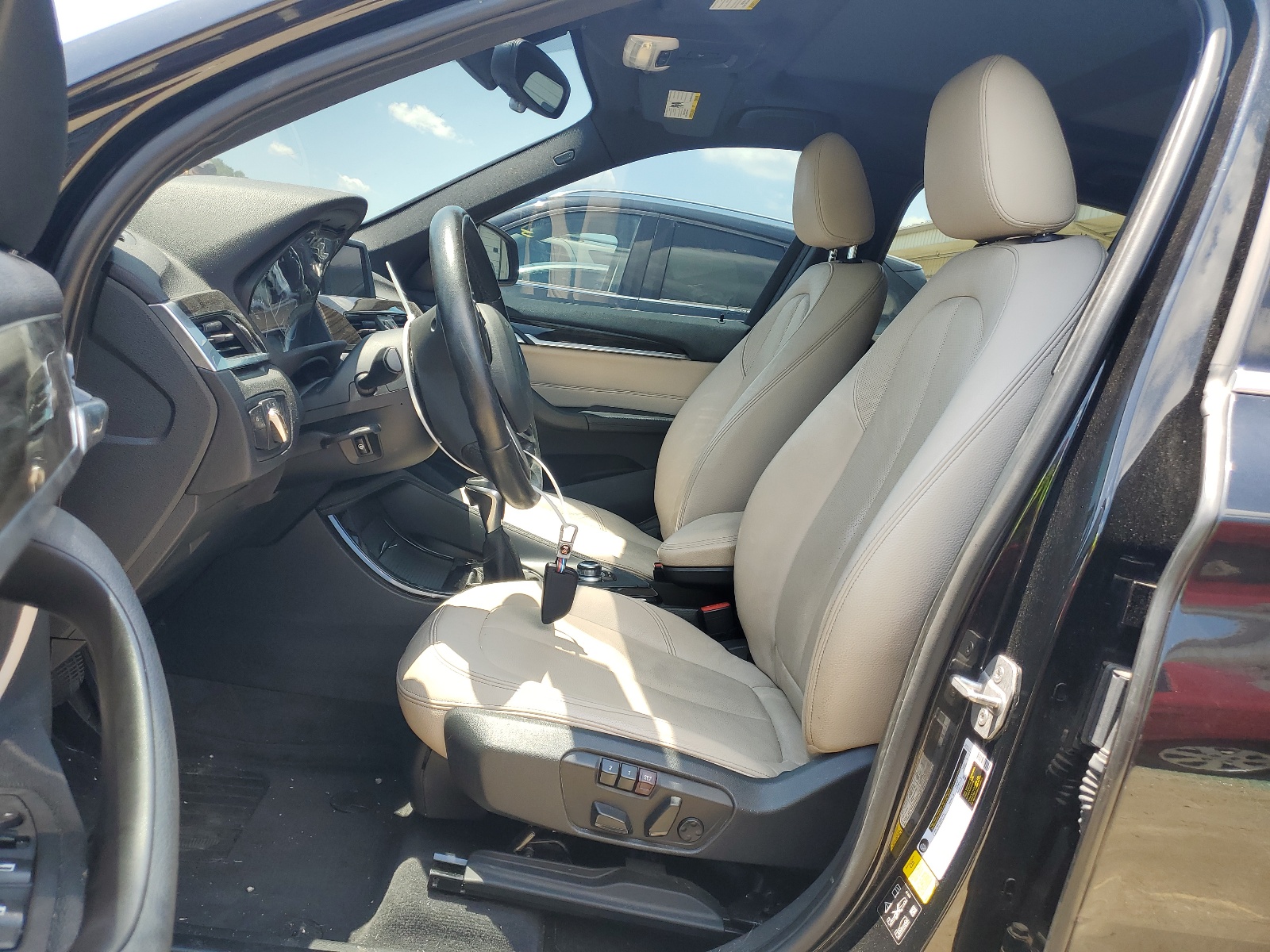 WBXHT3C31GP888067 2016 BMW X1 xDrive28I