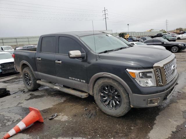  NISSAN TITAN 2018 Чорний