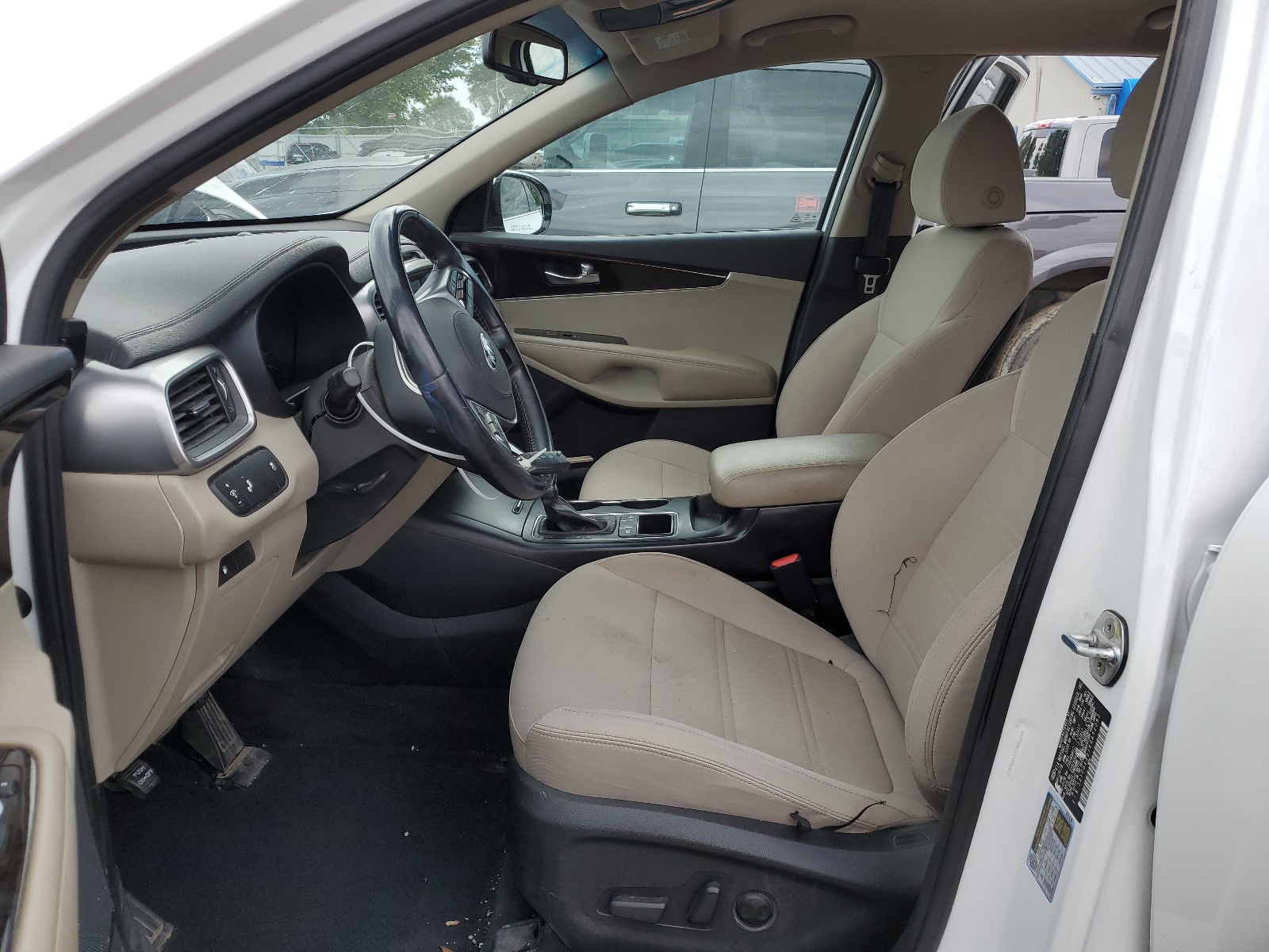 5XYPG4A31KG452093 2019 Kia Sorento L 5XYPG4A31KG452093 2019 Kia Sorento L